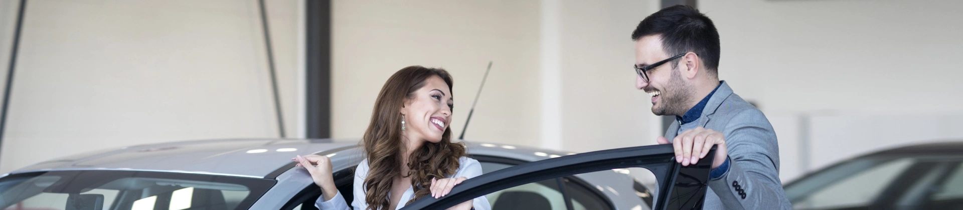 https://hillzcdn.ca/starmotorsinc/5484971411314727-book_a test drive.webp